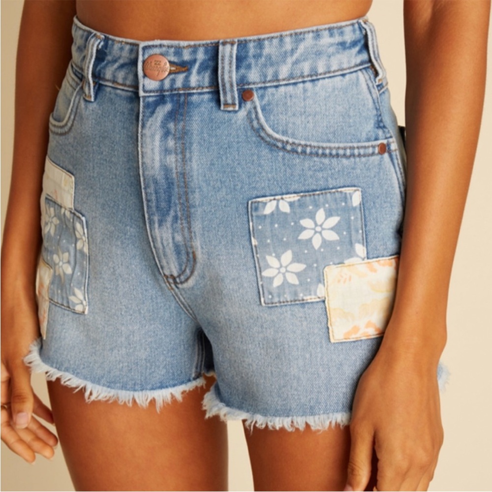 Wrangler Showdown Patch Work Denim Shorts EUC NWOT